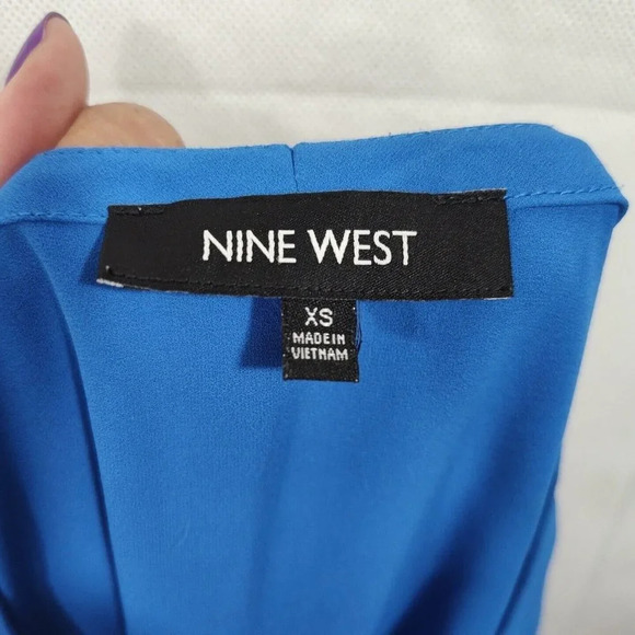 Nine West Blue Sleeveless Tank Top Career Shell Women Size XS Pleated Shoulder - Picture 4 of 6